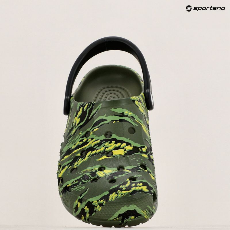 Crocs Baya Baya Seasonal Printed Clog tigris terepszínű flip-flopok 16
