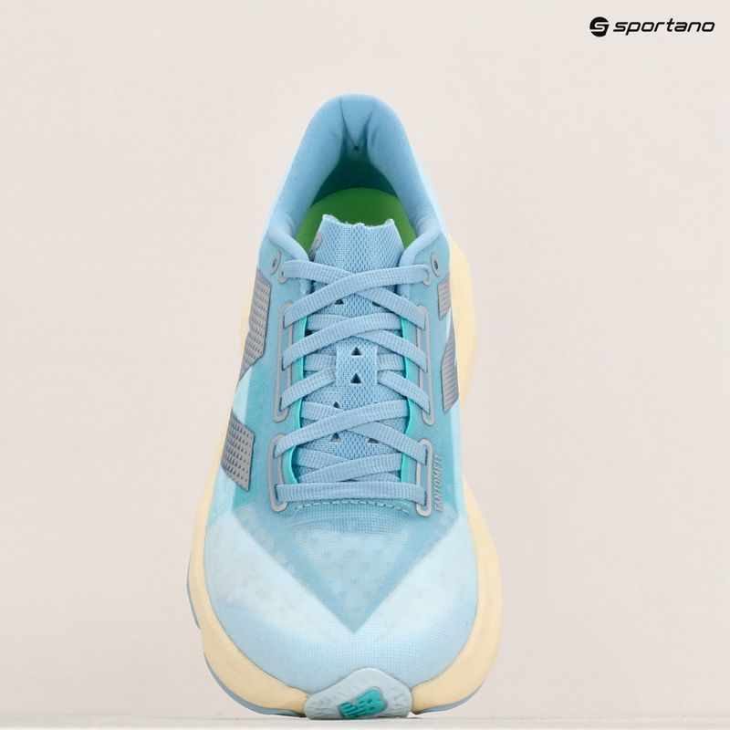 Női futócipők New Balance FuelCell Rebel v4 kék 10