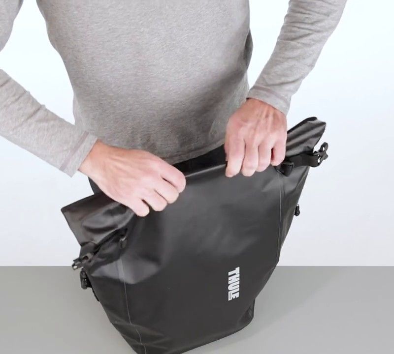 Thule Shield Pannier 13L kék 3204206 kerékpártartó csomagtartó csomagtartók 5