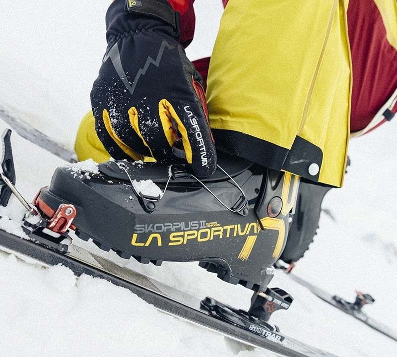 La Sportiva Skorpius CR II fekete/sárga sícipő 16