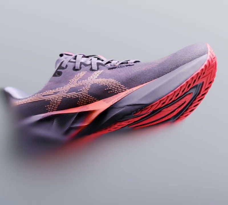 Női futócipő ASICS Novablast 5 greyish purple/coral reef 10