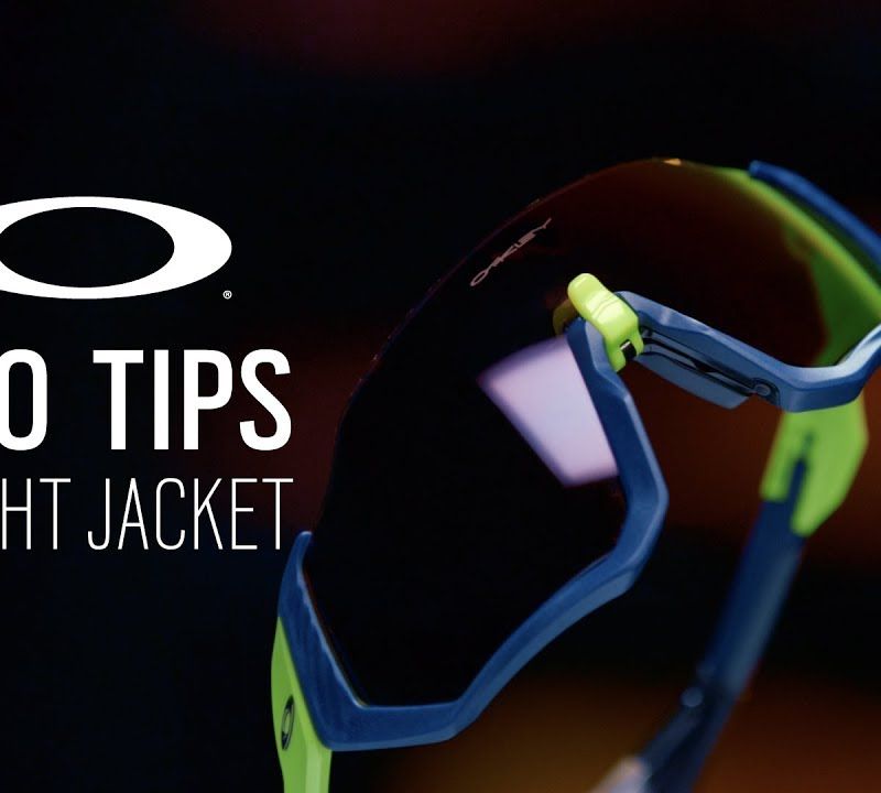 Oakley Flight Jacket kerékpáros szemüveg fekete-ibolya 0OO9401 8
