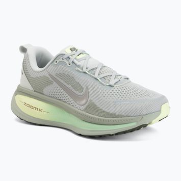 Férfi futócipő Nike Vomero 18 light silver/barely volt/college grey