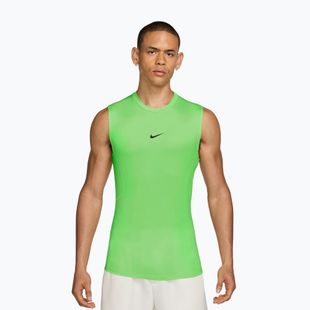 Férfi edzőpóló Nike Pro Dri-Fit Tight Sleeveless Fitness green strike/black