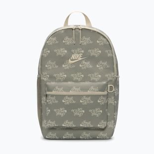 Városi hátizsák Nike Heritage 23 l light army/light khaki/light khaki