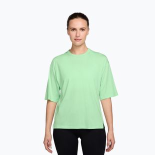 Női edző póló Nike 24.7 ImpossiblySoft Light cucumber calm/illusion green