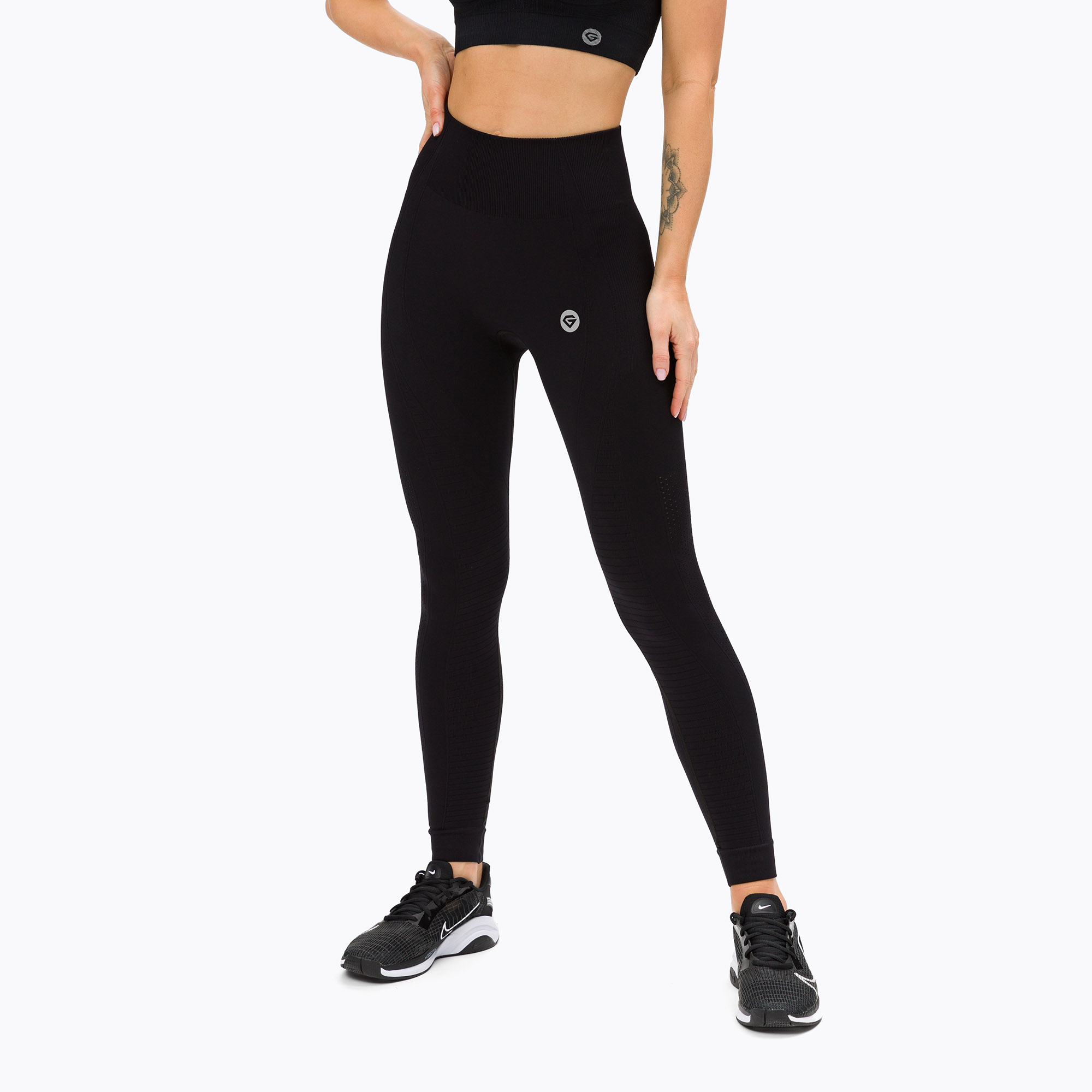 15%-kal olcsóbban.  Női leggings Gym Glamour varrat nélküli fekete 195. Méret: XS