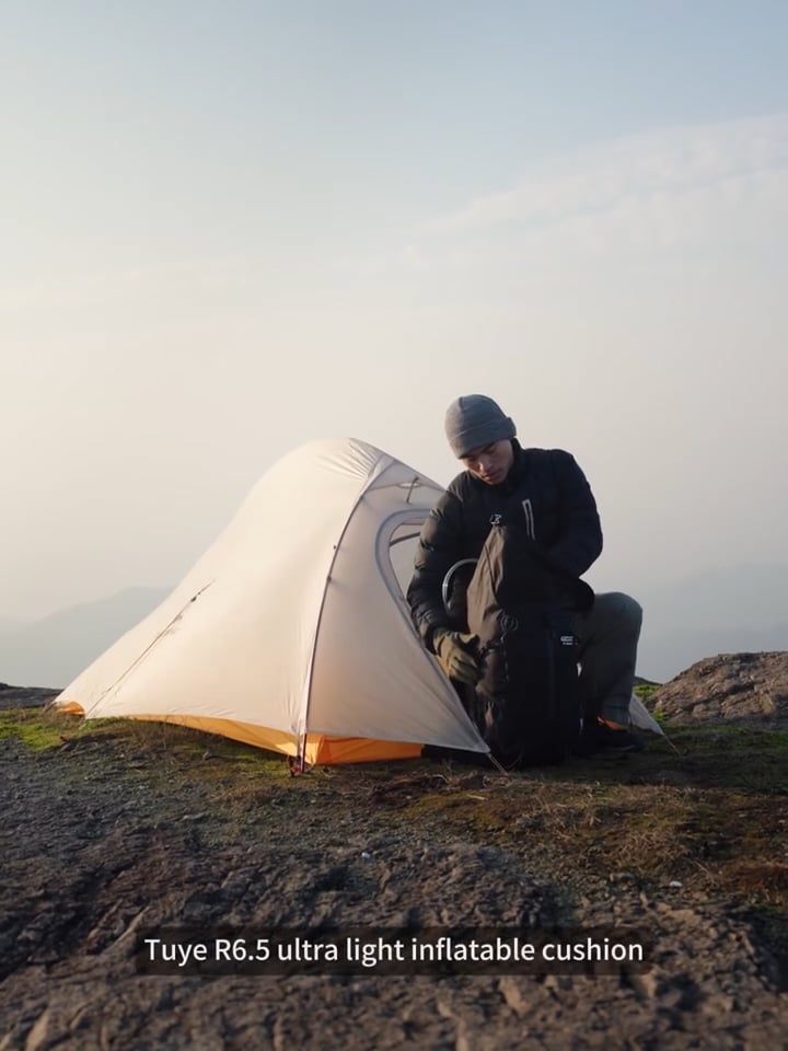 Naturehike Tuye R matrac 6.5 carbon silver