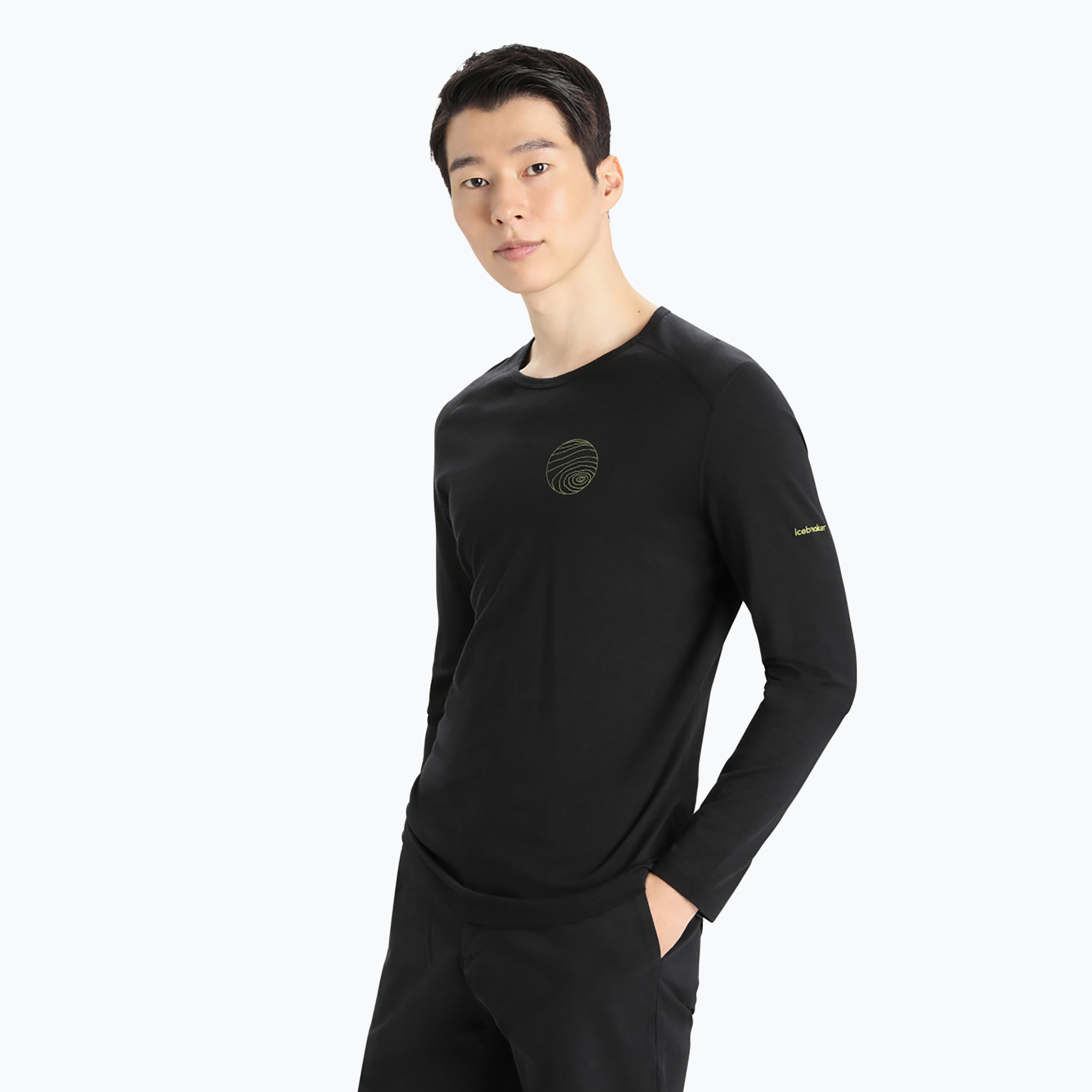 36%-kal olcsóbban.  Férfi termál póló icebreaker 200 Oasis fekete IB0A56KG0011. Méret: XL