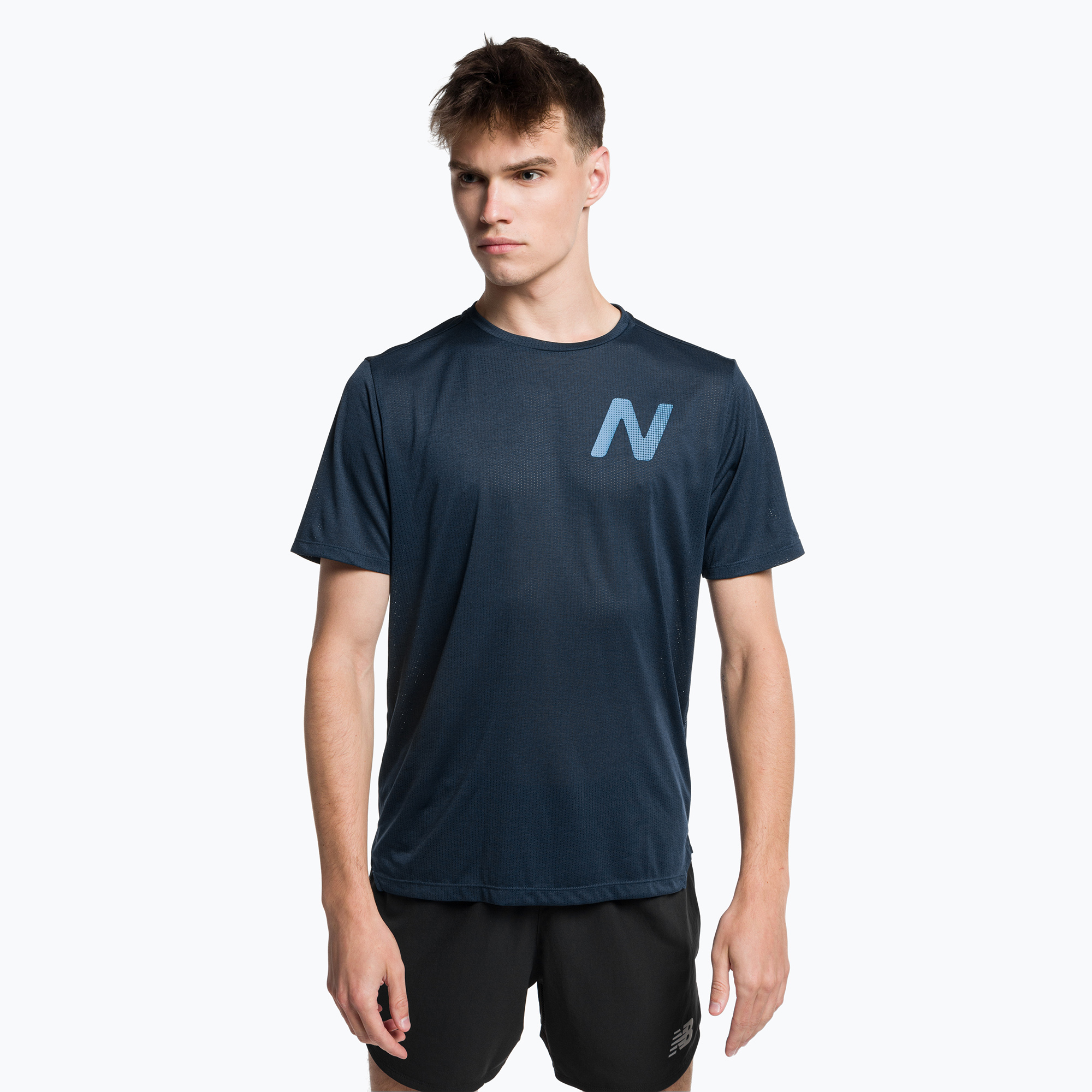 39%-kal olcsóbban.  Férfi New Balance Top Printed Impact Run SS futópóló tengerészkék NBMT21277NML