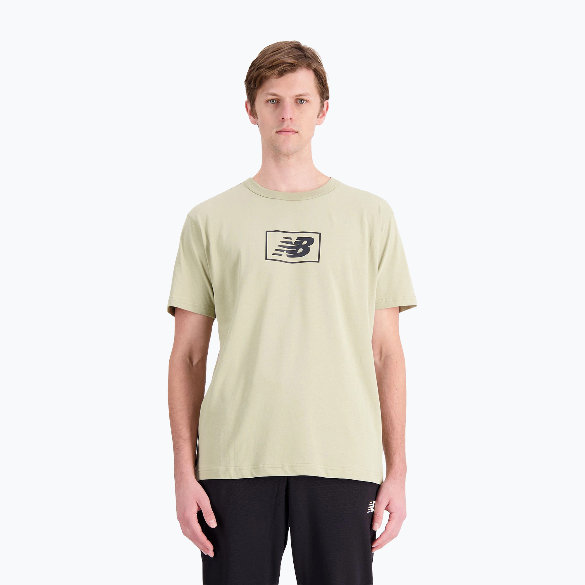 25%-kal olcsóbban.  Férfi póló New Balance Essentials Logo fatigueg