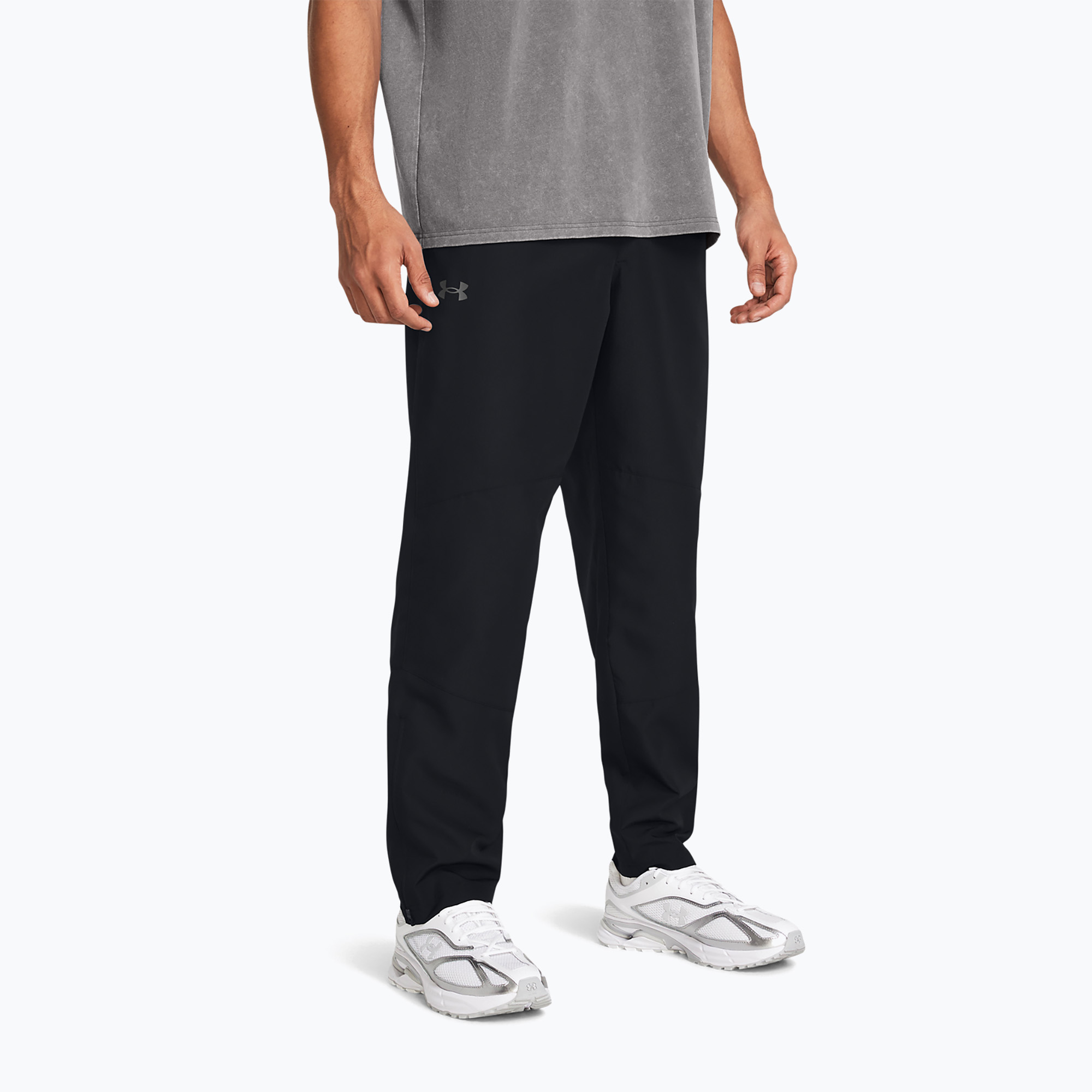 15%-kal olcsóbban.  férfi nadrág Under Armour Legacy Windbreaker black/castlerock. Méret: M