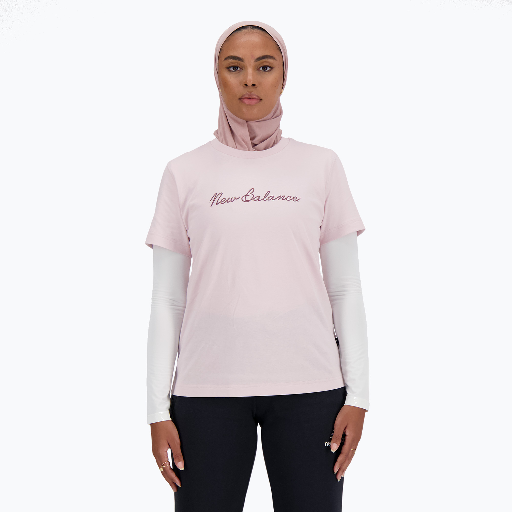 15%-kal olcsóbban.  Női New Balance Script Tee stonepin póló