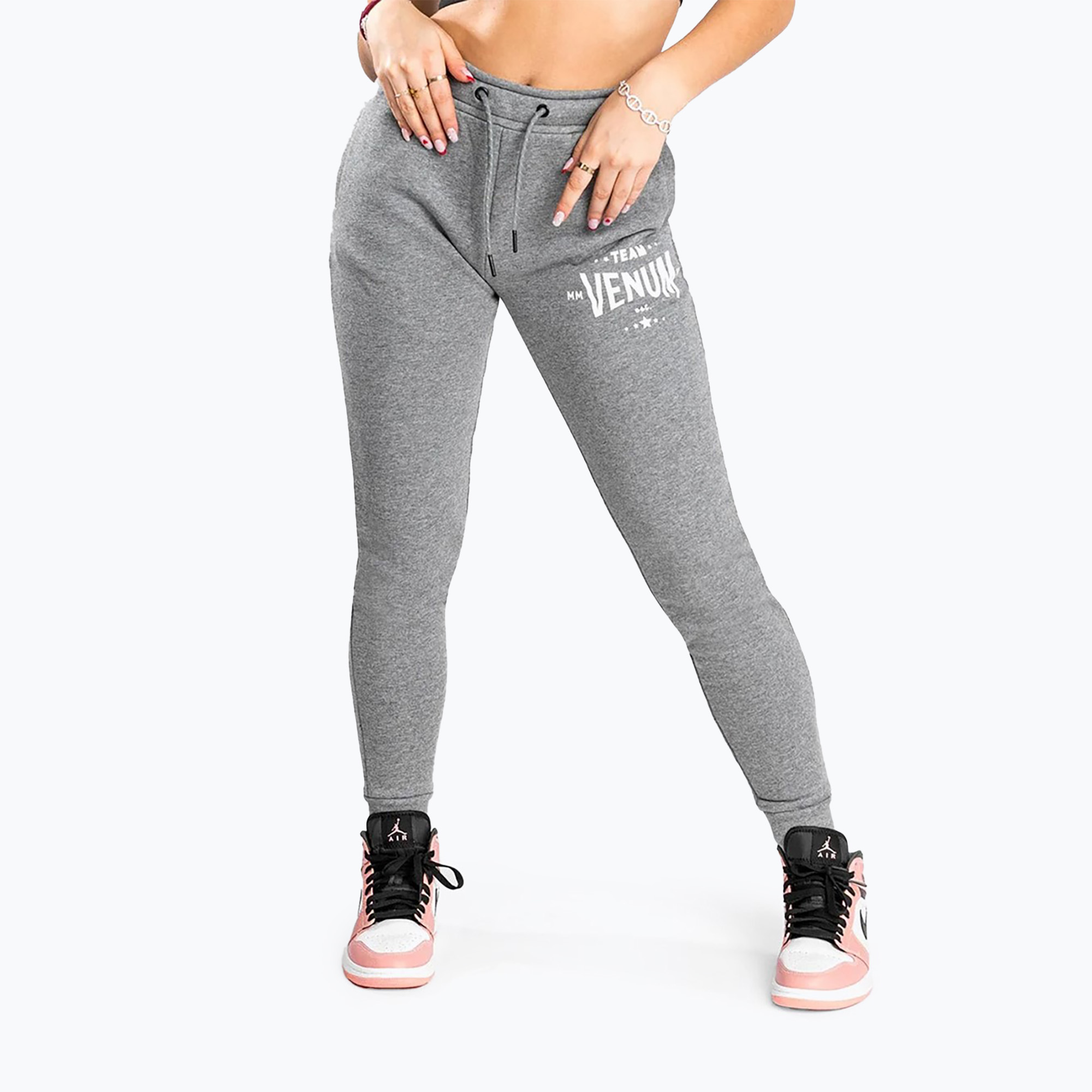 15%-kal olcsóbban.  Női Venum Team 2.0 Jogger nadrág világos selyemszürke. Méret: M