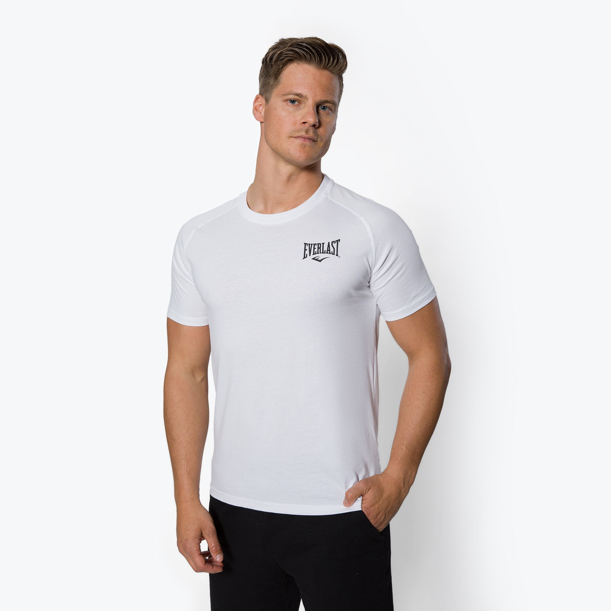 28%-kal olcsóbban.  Férfi edző póló EVERLAST Shawnee fehér 807600-60. Méret: XL