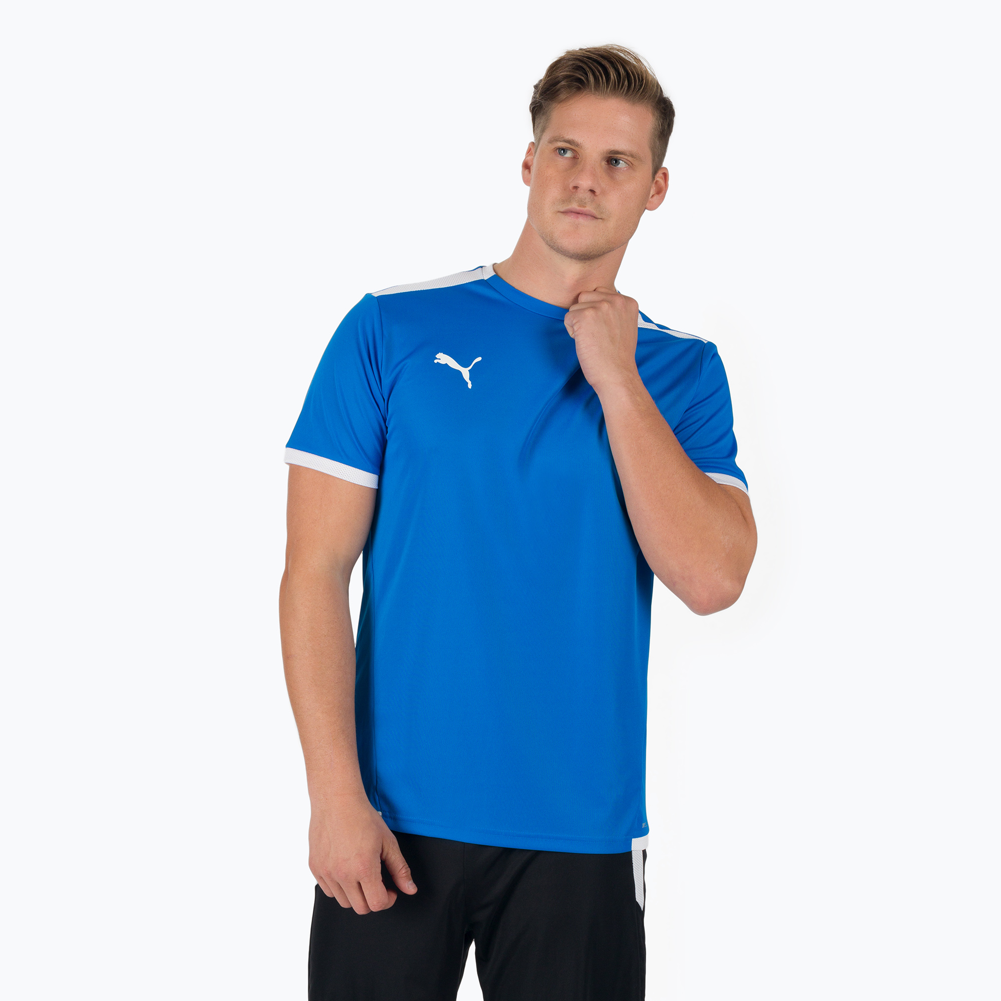 37%-kal olcsóbban.  Férfi Puma Teamliga Jersey labdarúgó mez kék 704917. Méret: M