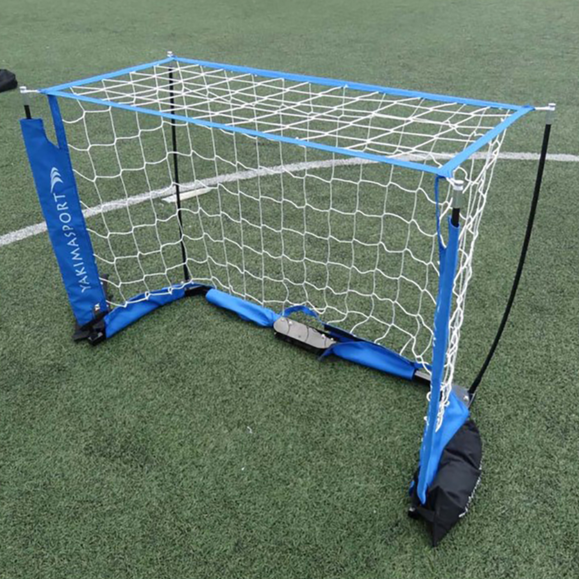 Yakimasport UNI focikapu 120 x 80 cm kék 100154. Méret: 120 x 80 cm