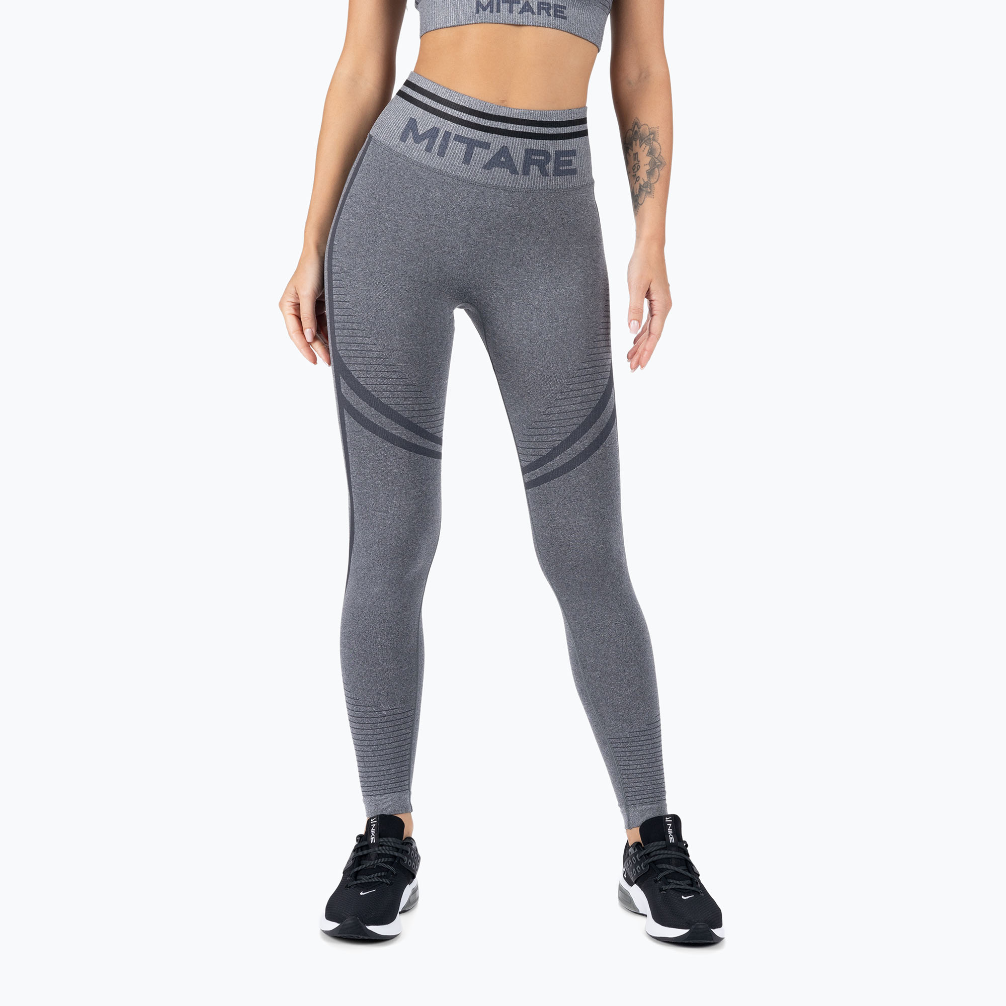 36%-kal olcsóbban.  Női MITARE Slim Push Up leggings sötét szürke K078. Méret: L