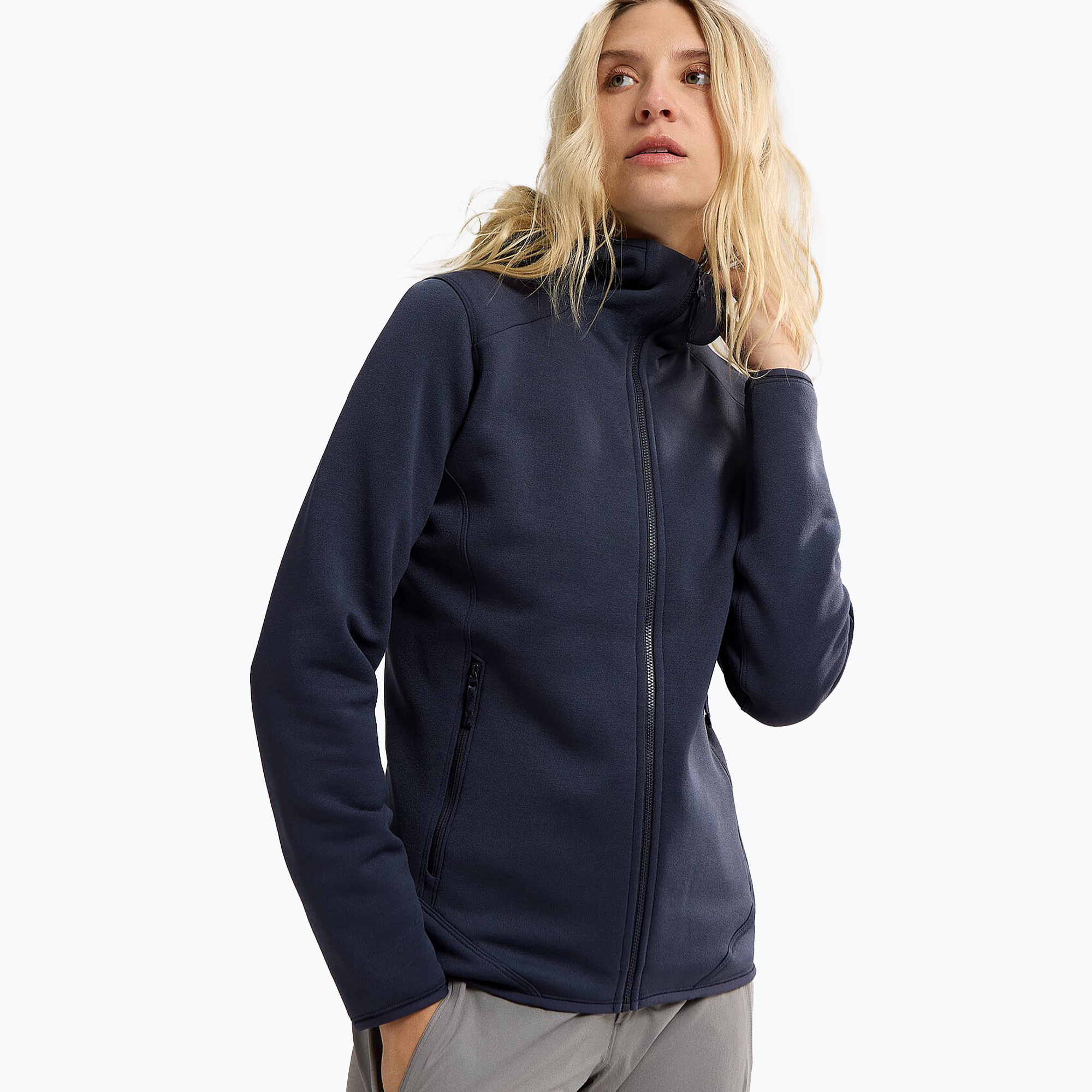 22%-kal olcsóbban.  Női trekking dzseki Arcteryx Kyanite black sapphire. Méret: XS
