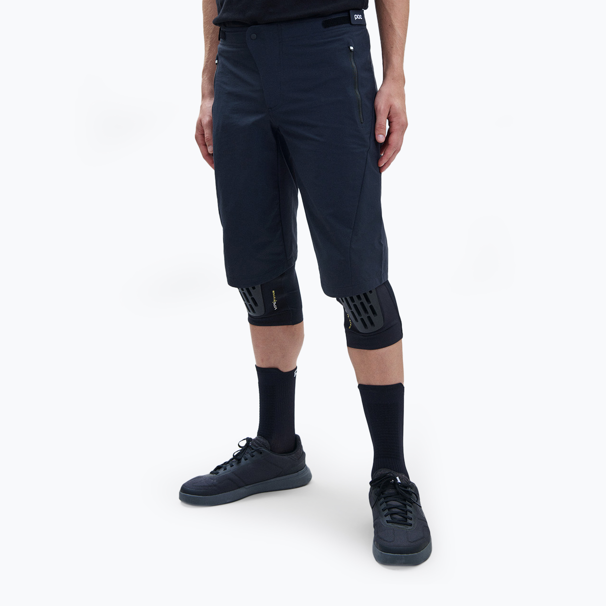 15%-kal olcsóbban.  Férfi kerékpáros rövidnadrág POC Essential Enduro uranium black. Méret: M