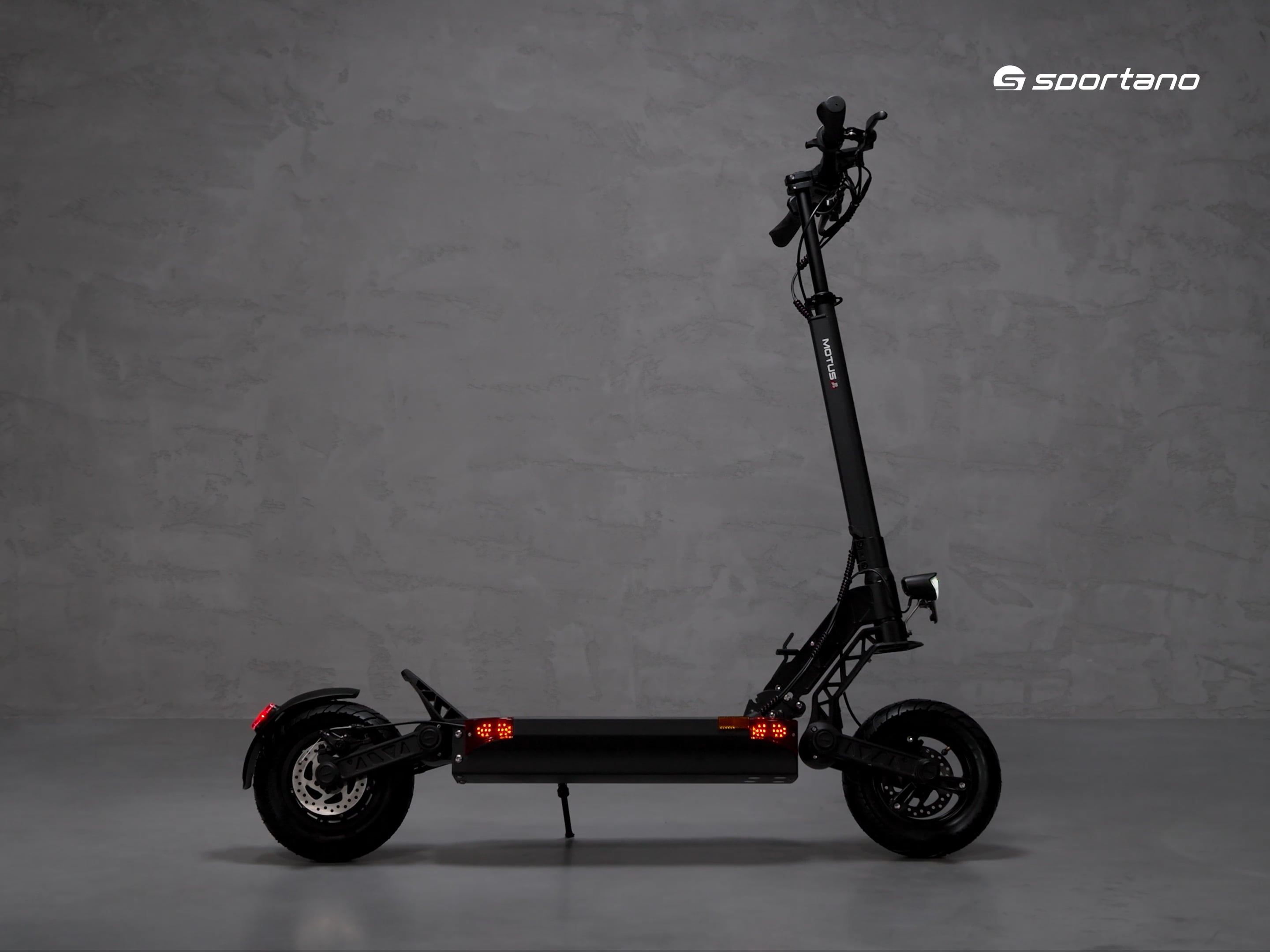 Motus PRO10 2022 elektromos robogó fekete