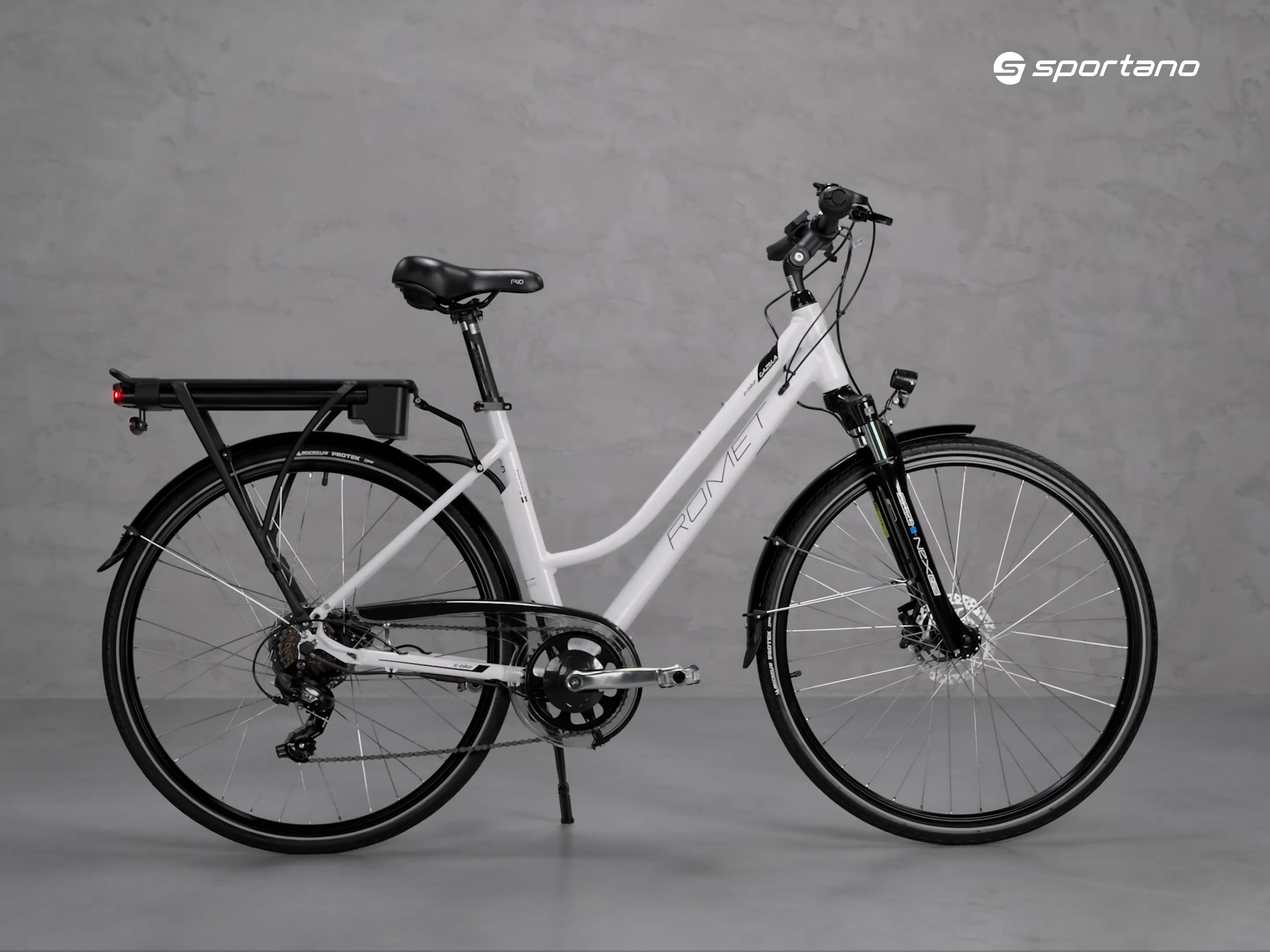 Női elektromos kerékpár Romet Gazela RM 1 fehér és fekete R22B-ELE-28-20-P-672