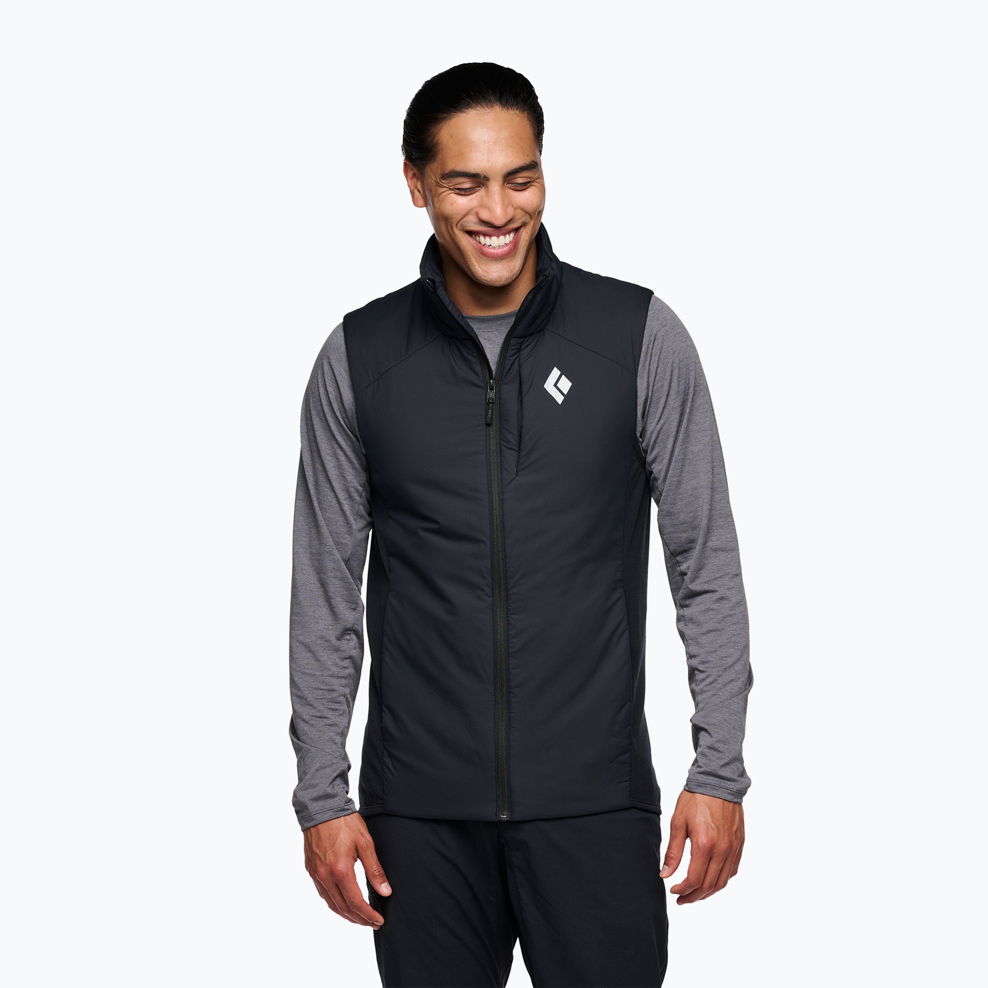 15%-kal olcsóbban.  Férfi Black Diamond First Light Hybrid ujjatlan fekete. Méret: L