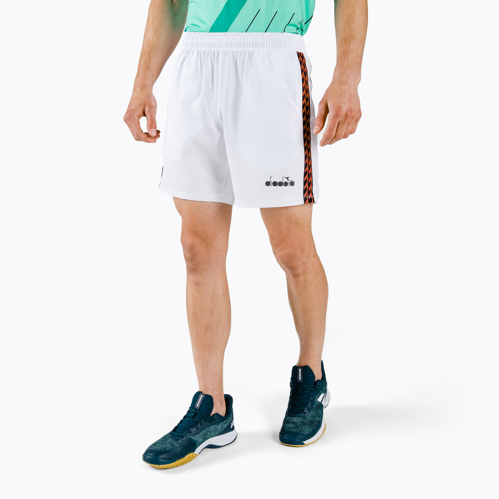 36%-kal olcsóbban.  Férfi tenisz rövidnadrág Diadora Bermuda Micro 20002 fehér DD-102.176843. Méret: XL