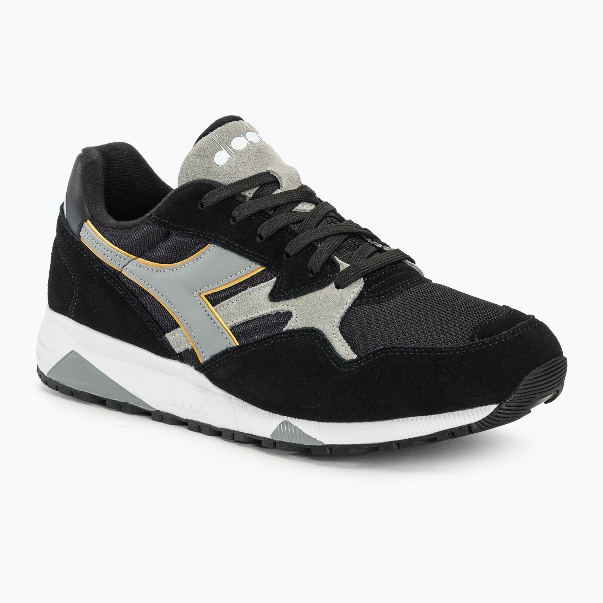15%-kal olcsóbban.  Cipő Diadora N902 nero/nero