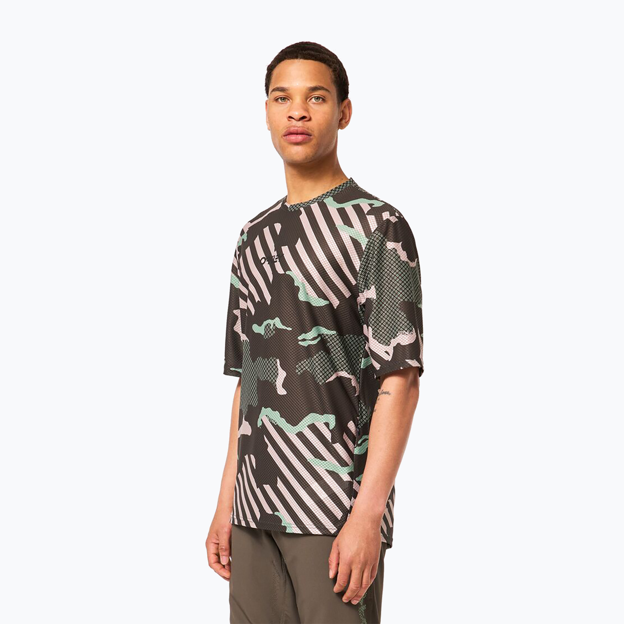 15%-kal olcsóbban.  férfi kerékpáros mez Oakley Ride Free green stripe/grip camo. Méret: L