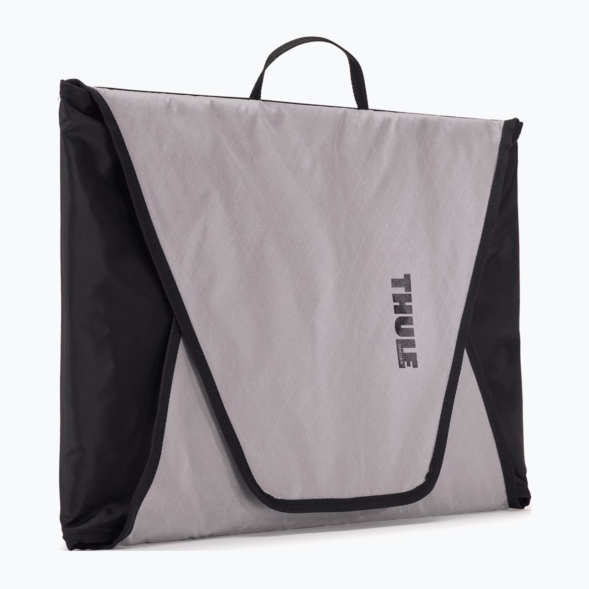 15%-kal olcsóbban.  Thule Garment Folder white ruha borítás. Méret: OS