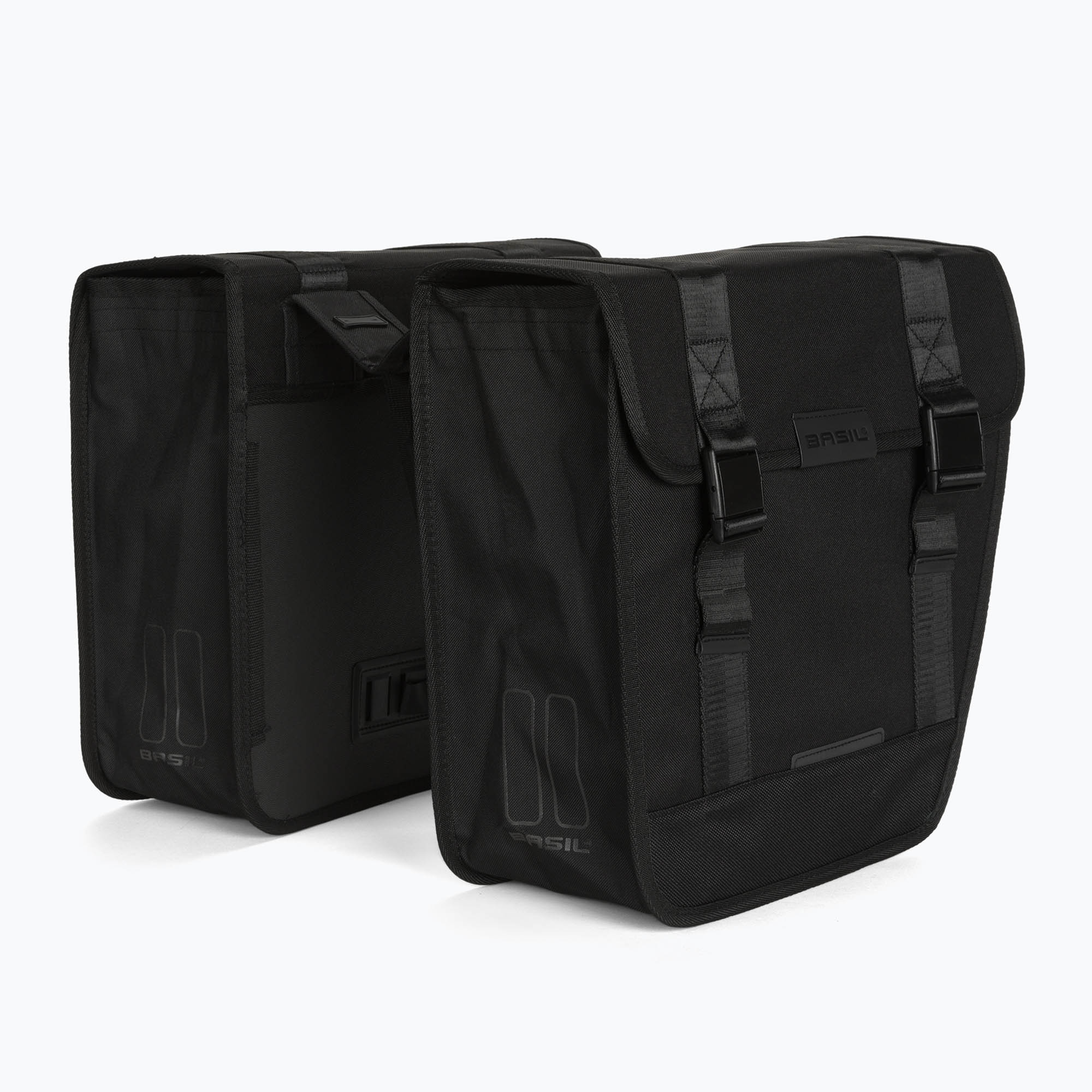 11%-kal olcsóbban.  Dupla hátsó csomagtartó Basil Tour Double Bag fekete B-18188. Méret: 28 l