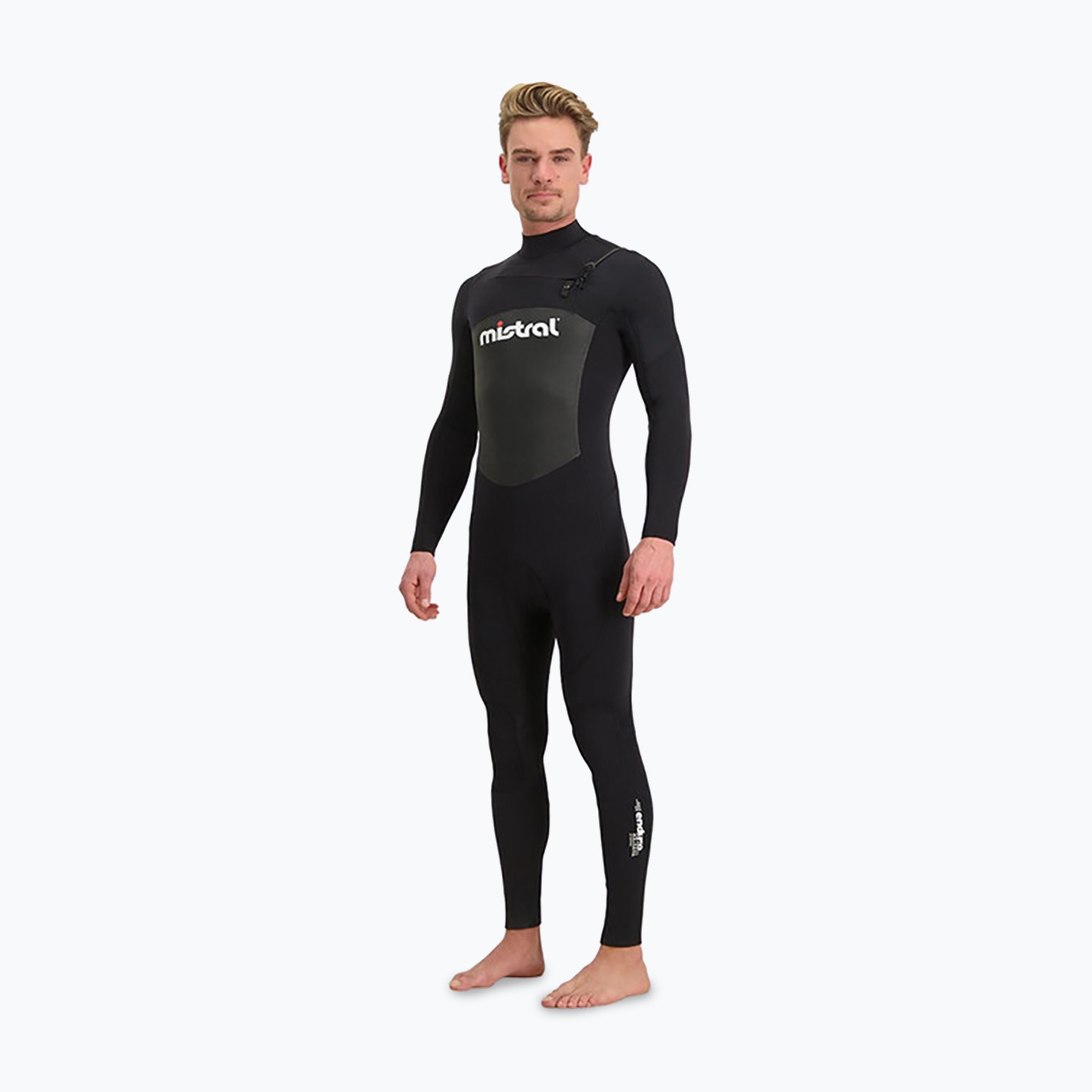 25%-kal olcsóbban.  Férfi Mistral Gale Force 3/2 fekete búvárruha. Méret: M