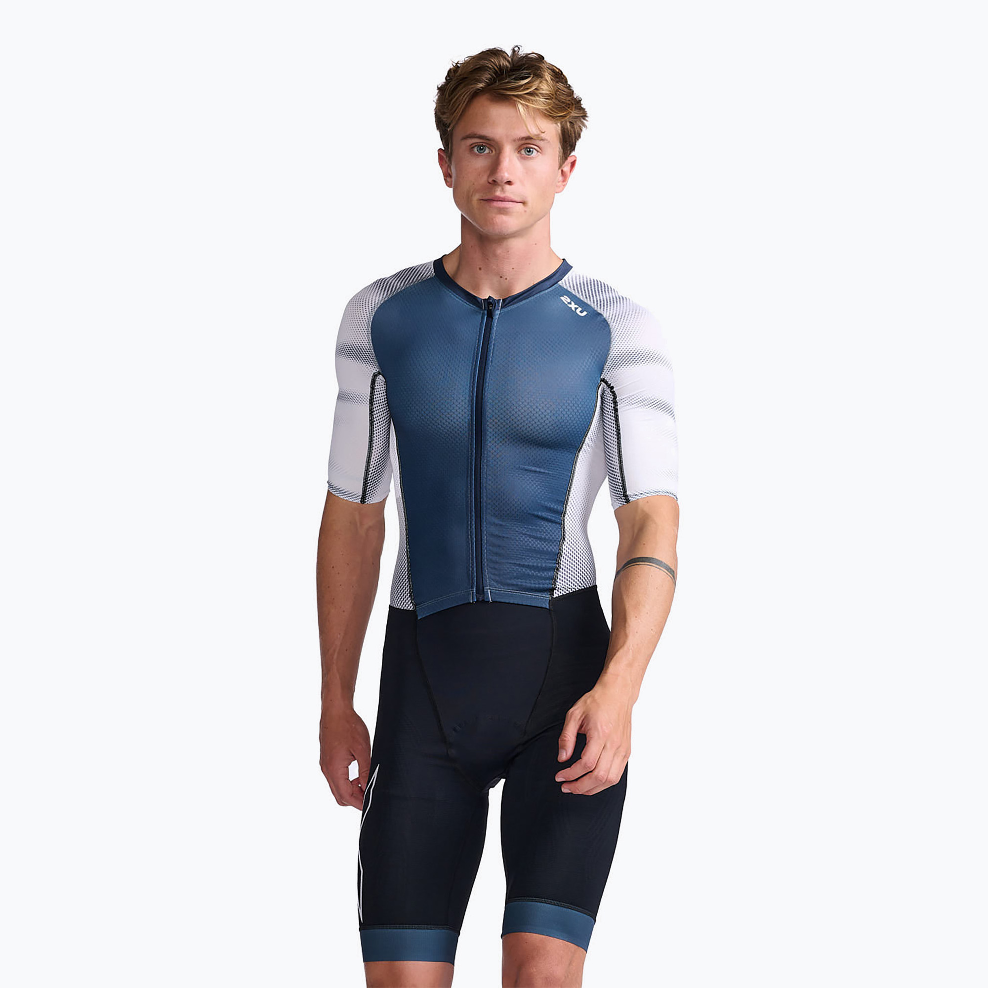 19%-kal olcsóbban.  Férfi triatlon ruha 2XU Light Speed Sleeved éjfél/fehér. Méret: XL